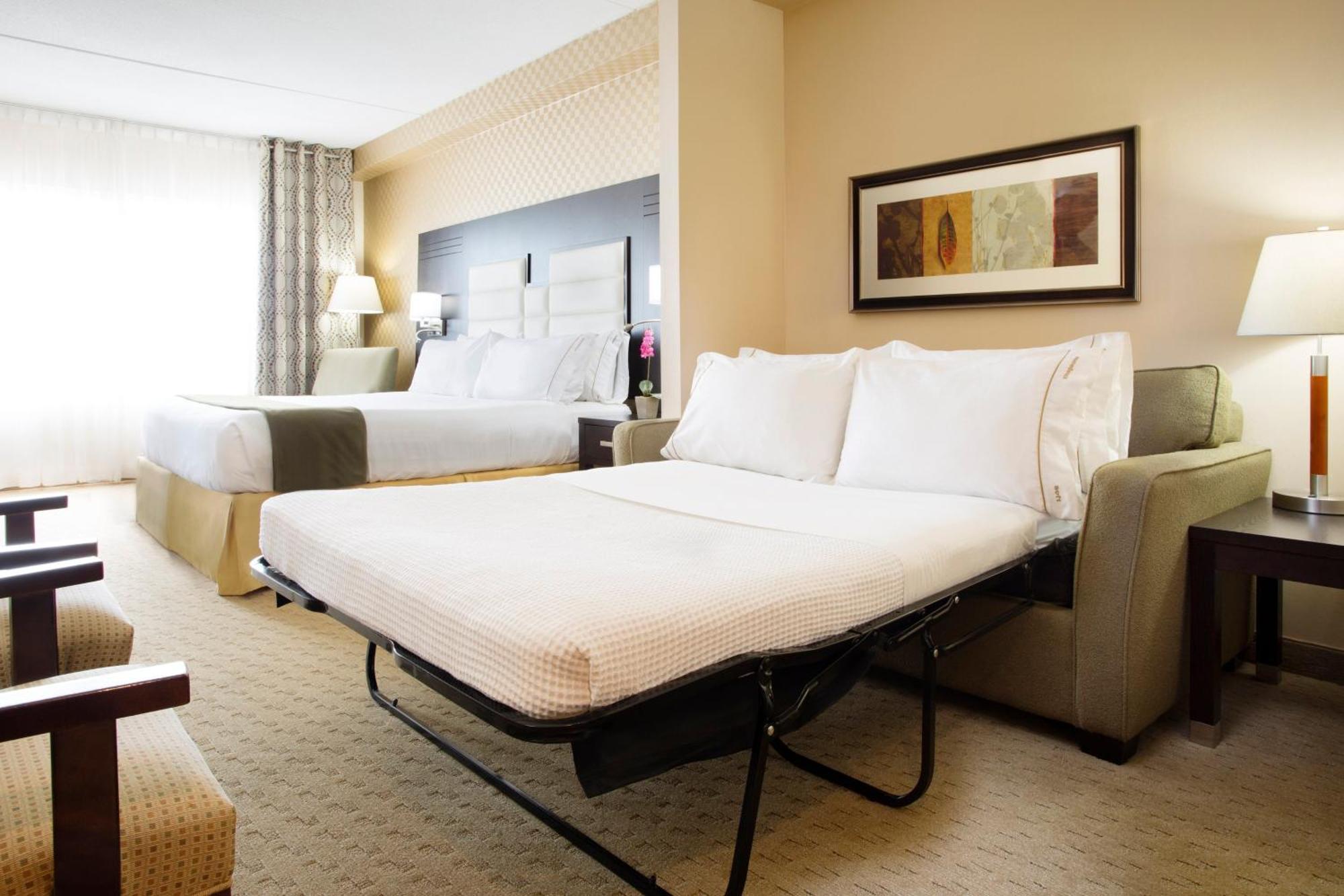 Hotel Express & West - Nepean By Ihg